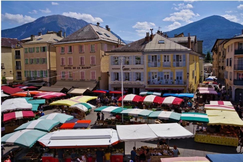 Chic & Moderne Au Coeur De La Vie Embrunaise Dış mekan fotoğraf